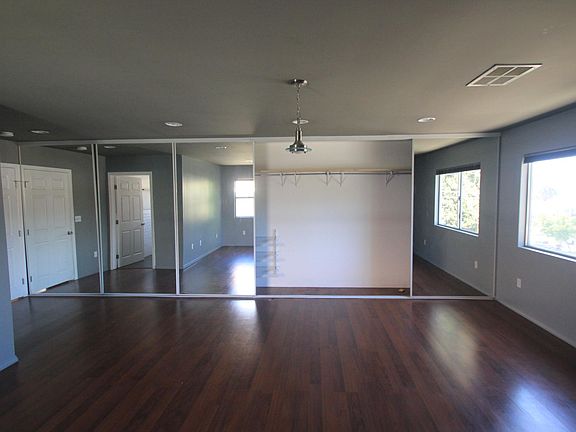 4th image of 1606 N Alvarado St