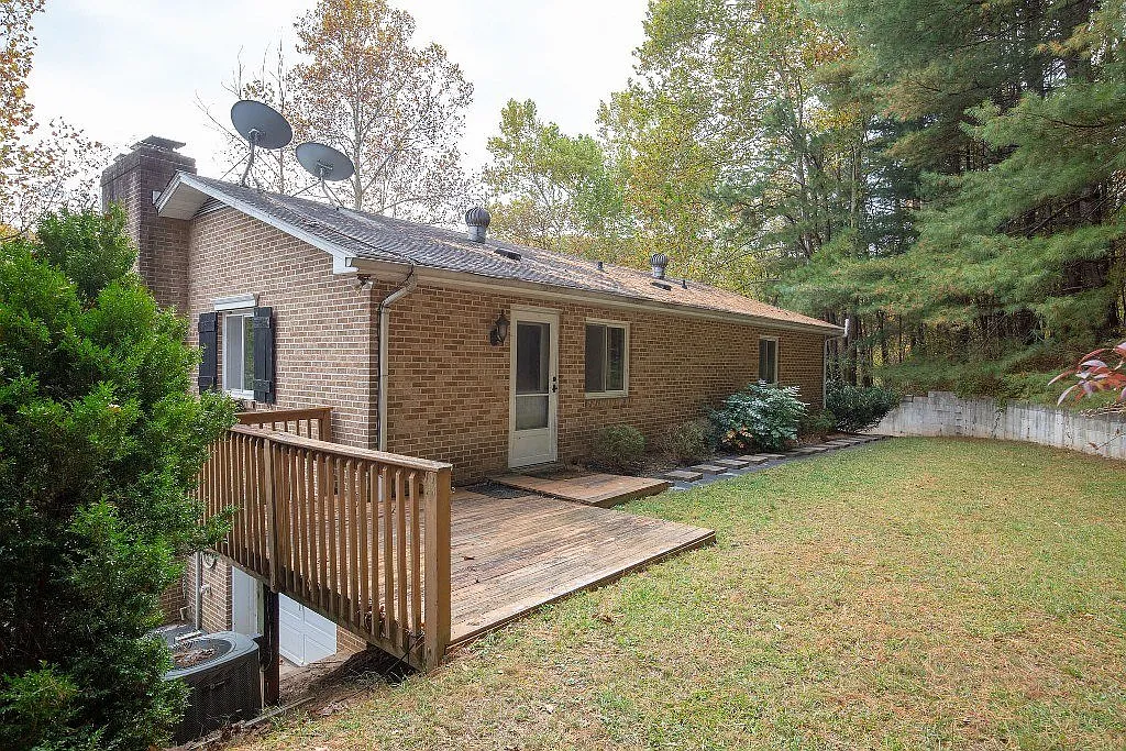 2732 Black Rock Rd photo 1