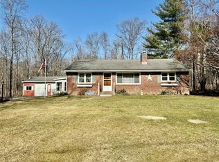 41 School House Rd, Middletown, NY 10940