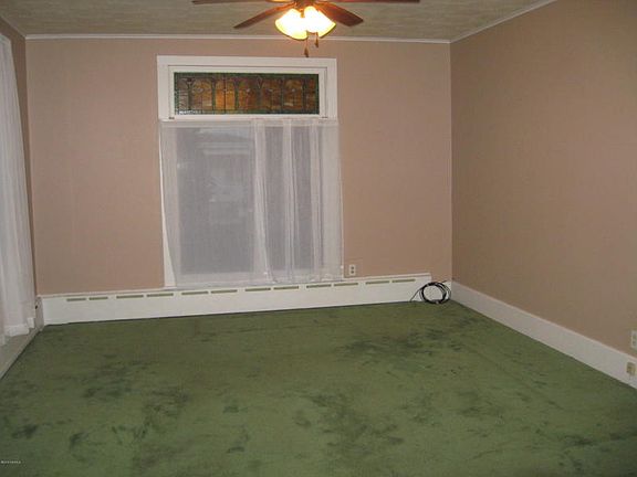 Notice the colored-pane window!