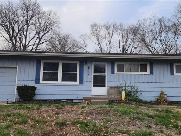 6734 NW 70th St, Kansas City, MO 64151
