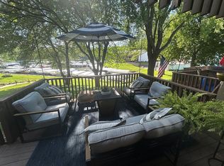 2700 N Shore Dr UNIT L32, Clear Lake, IA 50428
