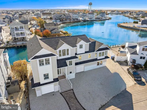 61 Budd Dr, Manahawkin, NJ 08050