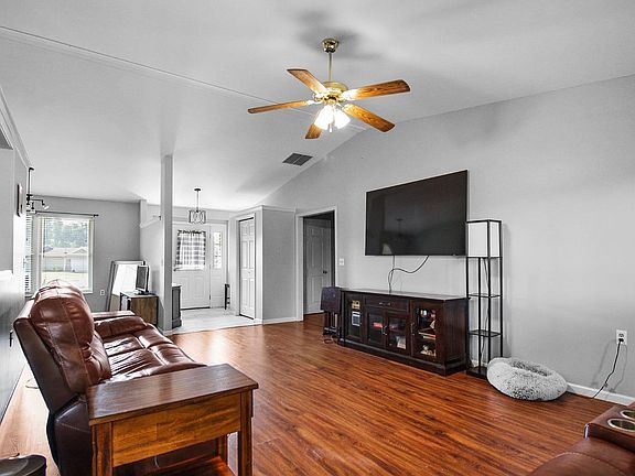 5th image of 6138 Grassland Ave