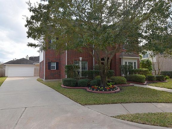 2nd image of 4610 Tremont Glen Ln