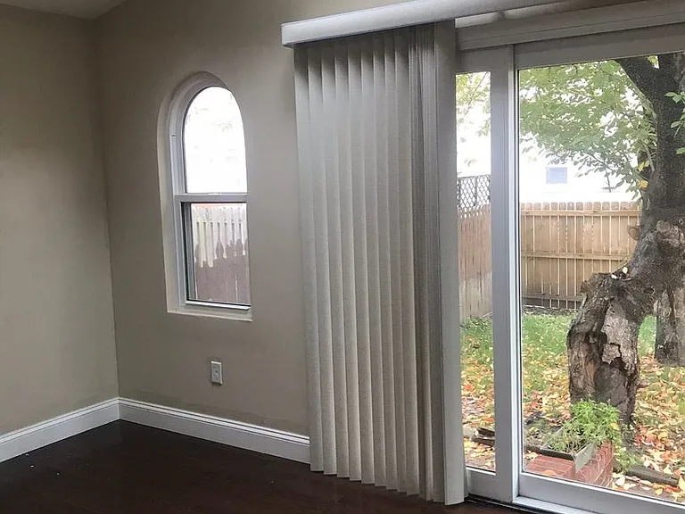 4744 Friendship Ave — Photo 9