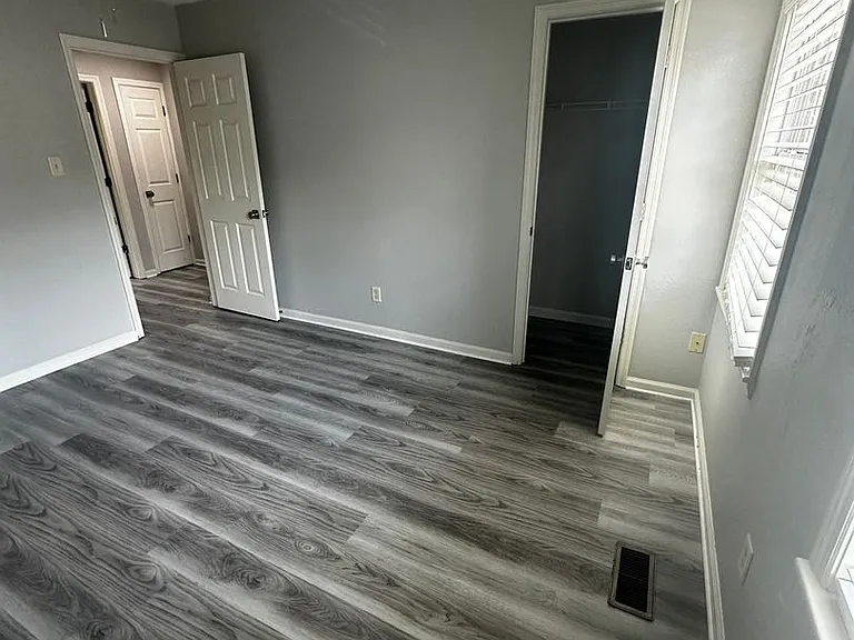 Center Town Condominiums — Photo 88