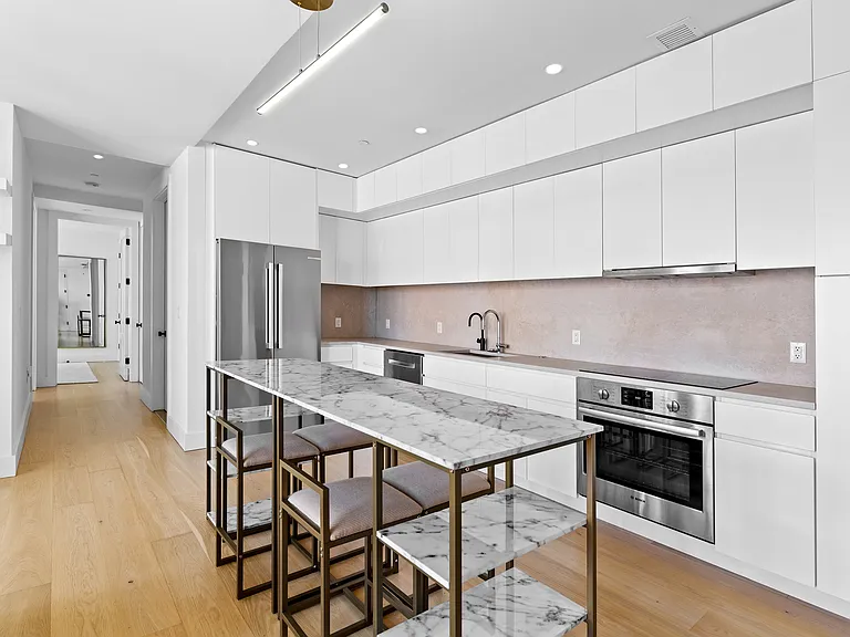 112 Fleet Pl #12A — Photo 5