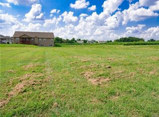 416 Bardswell Dr, Millstadt, IL 62260
