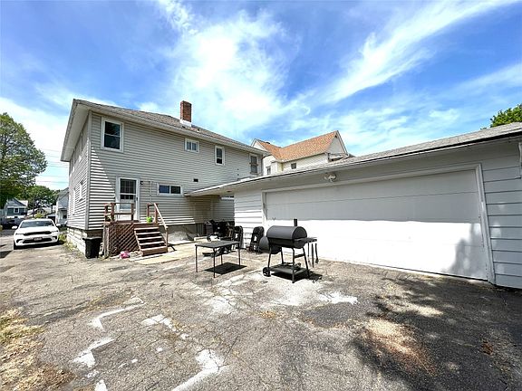 3rd image of 43 Albert St