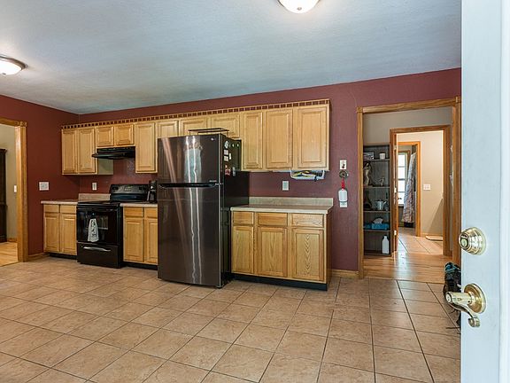 4th image of 208 Oak Forest Cir