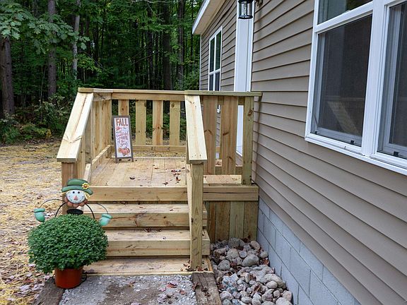 3rd image of 1469 E Brushaber Rd