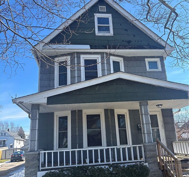 1st image of 3703 W 134th St
