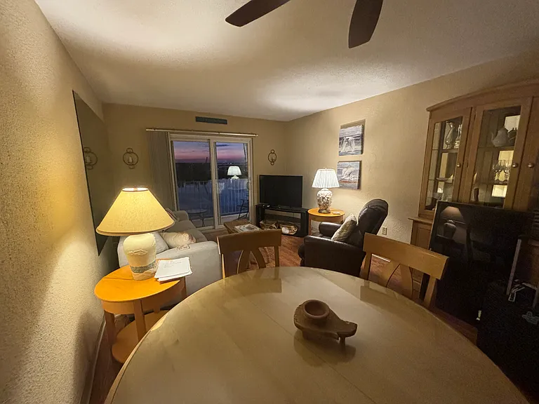 9511 Sunset Dr #401 — Photo 4