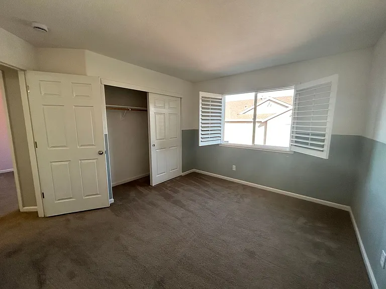212 Riverbend Ln — Photo 31