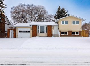 136 E Pamely Ave, Red Deer, AB T4P 1J1