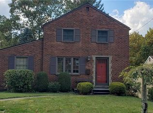 212 Briarwood Dr, Pittsburgh, PA 15235