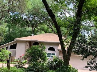 1959 Selva Marina Dr, Atlantic Beach, FL 32233