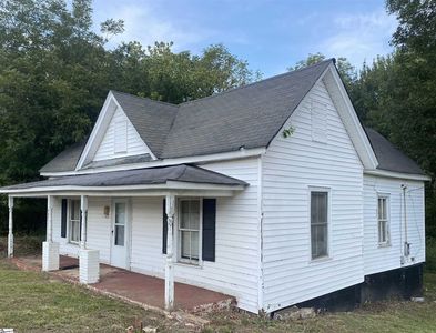 312 E Hampton St, Laurens, SC, 29360
