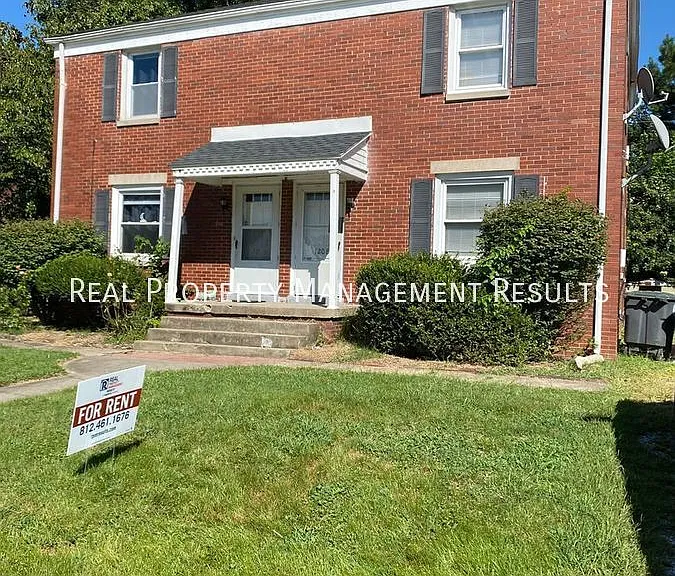 1208 Macarthur Dr — Photo 1