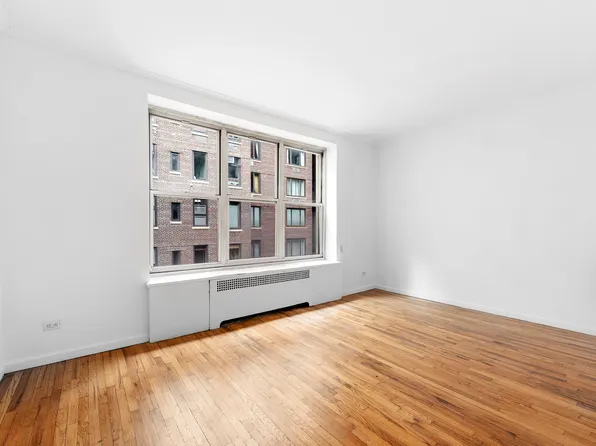 330 E 58th St, New York, NY
