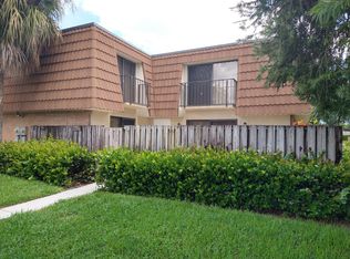235 Charter Way, West Palm Beach, FL 33407
