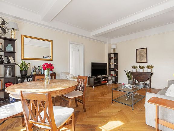 4th image of 90 8th Ave APT 9E