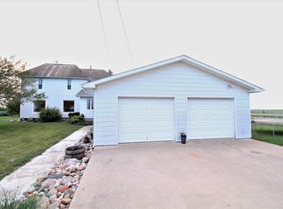 602 E 3rd St, Harcourt, IA 50544