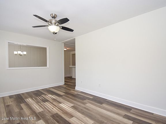 4th image of 665 11th Ave N