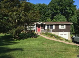 6 Millbrook Rd, New Paltz, NY 12561