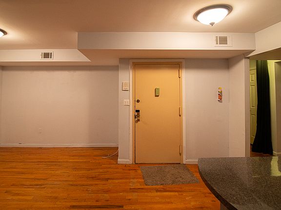 3rd image of 810 De Kalb Ave #3C