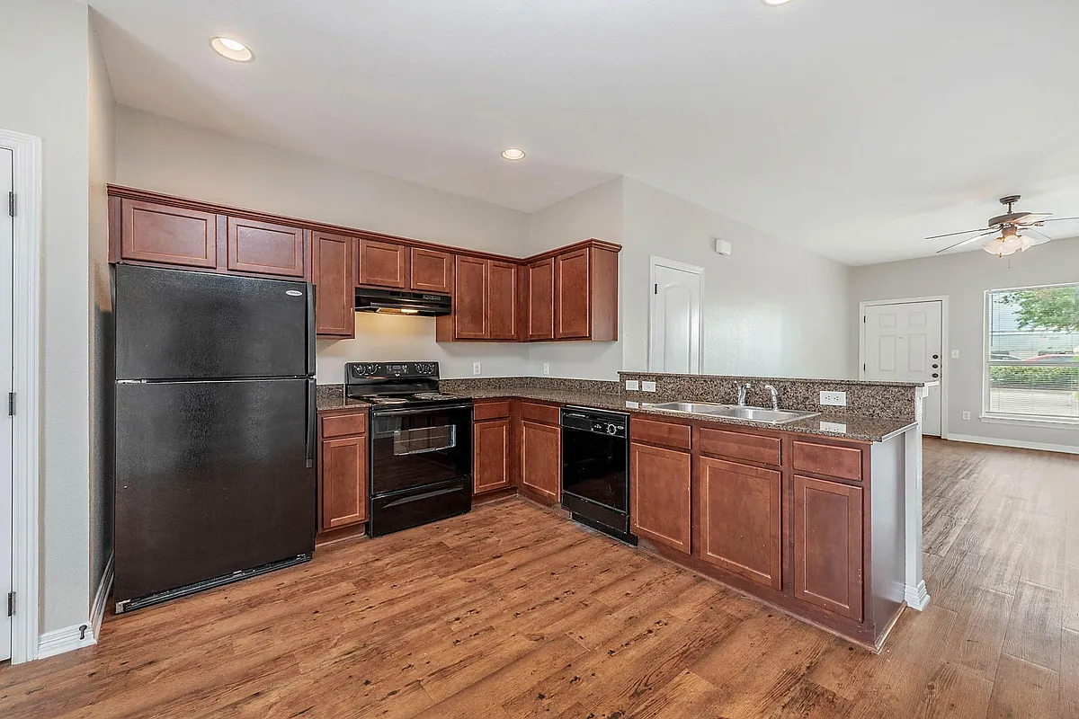 Building Photo - 4141 Wellborn Rd #813