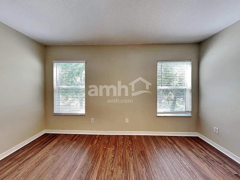 7714 Clubdale Loop — Photo 8