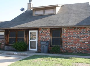 6821 NW Willow Springs Dr, Lawton, OK 73505