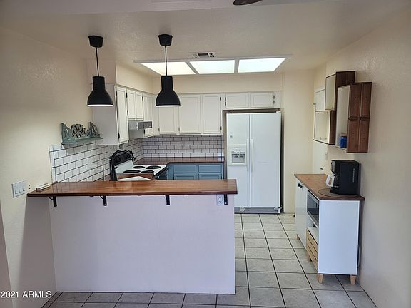 5th image of 9439 N 59th Ave Unit 142