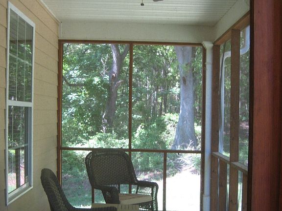 screened porch & ceiling fan