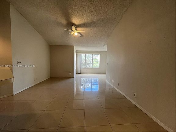 5th image of 3450 Pinewalk Dr N APT 431