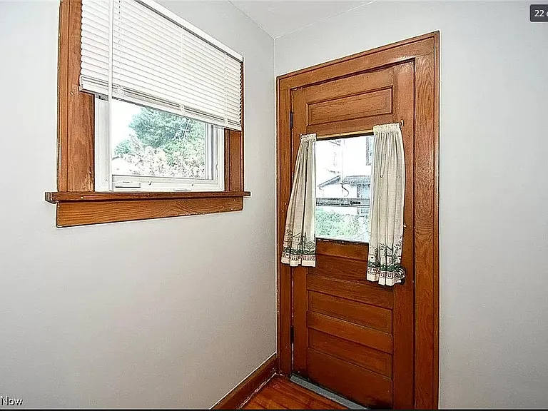 600 Columbus Ave NW — Photo 26