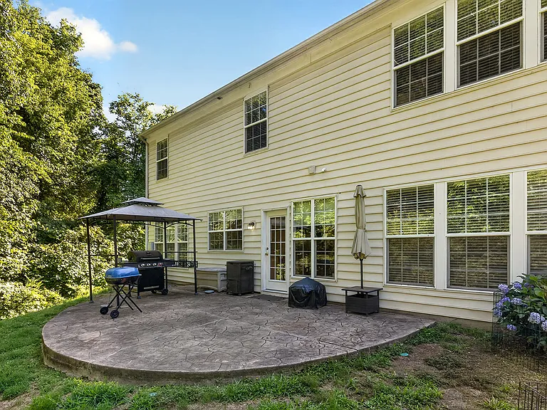 9538 Oswald Ln — Photo 4