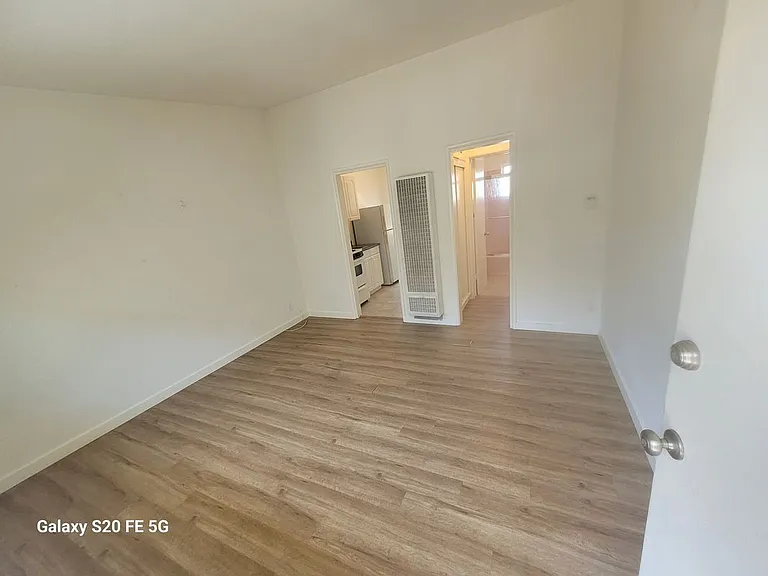7263 W Manchester Ave — Photo 3