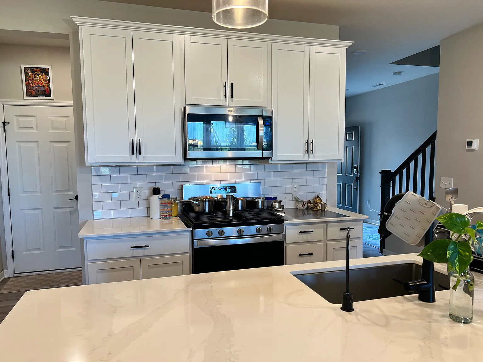 3 bed, 2.5 bath, 1983 sqft, $2,695 — Photo 3