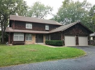 6814 Metcalf Ave, Overland Park, KS 66204
