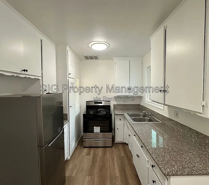 13226 Maclay St #6