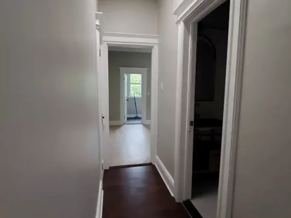 189 Boyd Avenue image 8 of 13