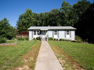 9361 W Bunker Hill Rd, Rice, VA 23966
