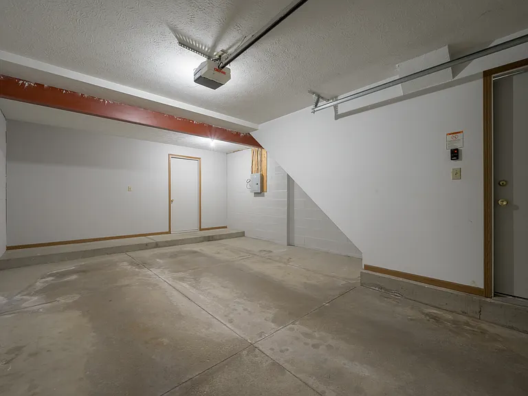 Long Drive Townhomes - Greater Akron — Photo 15