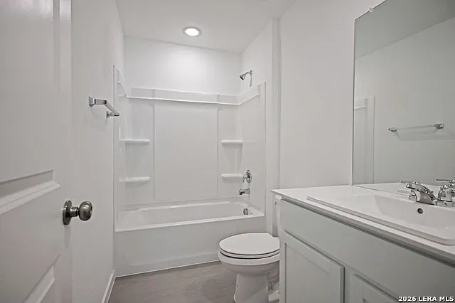227 Zyra Ave — Photo 18