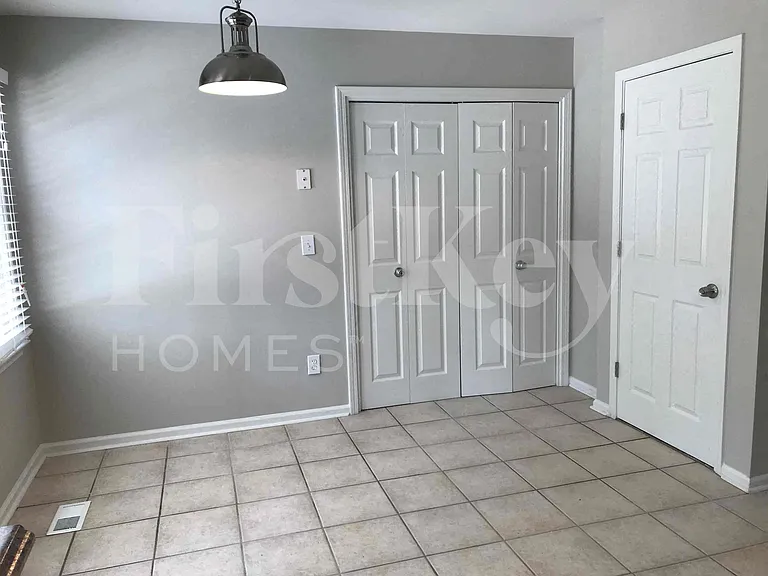 924 10th St SW — Photo 7