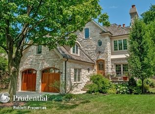 1228 Middlebury Ln, Wilmette, IL