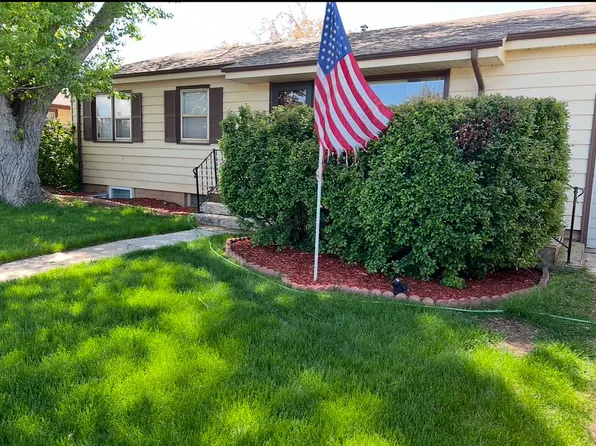 816 Reynolds St, Laramie, WY 82072